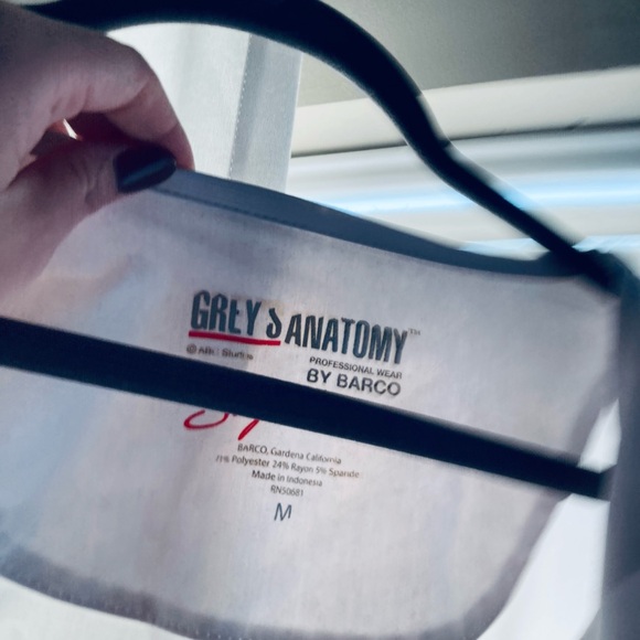 Grey’s Anatomy Scrub Jacket - Picture 3 of 3